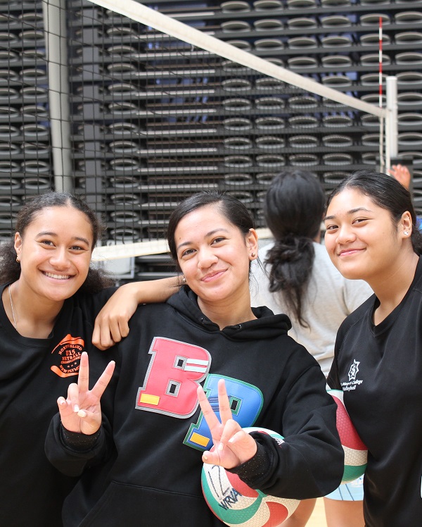 three girls at student coaches workshop